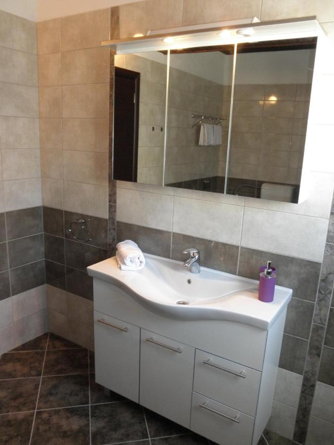 Apartment-Rooms Preka Palit Εξωτερικό φωτογραφία