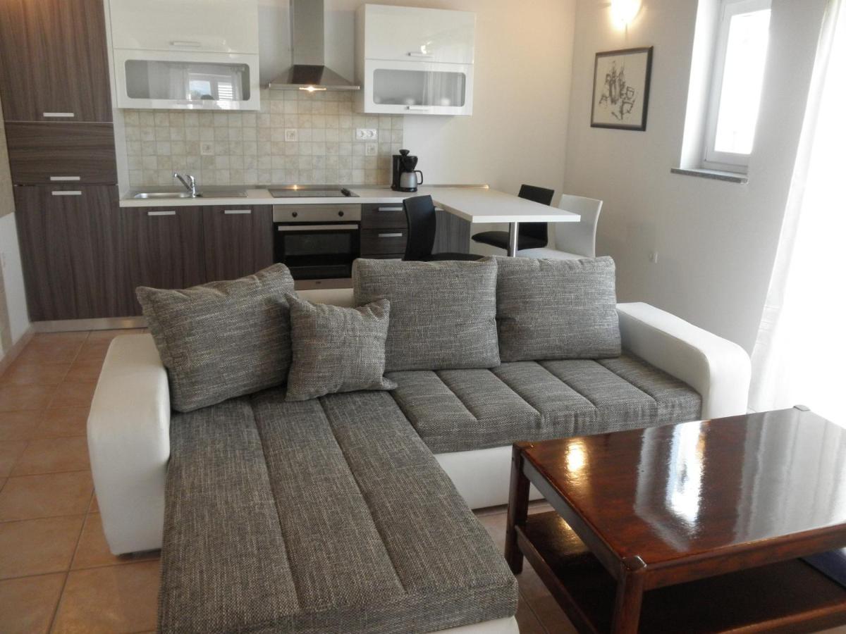 Apartment-Rooms Preka Palit Εξωτερικό φωτογραφία