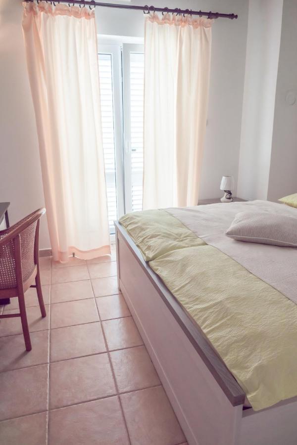 Apartment-Rooms Preka Palit Εξωτερικό φωτογραφία