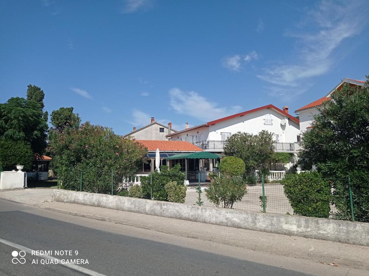 Apartment-Rooms Preka Palit Εξωτερικό φωτογραφία