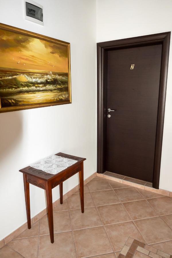 Apartment-Rooms Preka Palit Εξωτερικό φωτογραφία