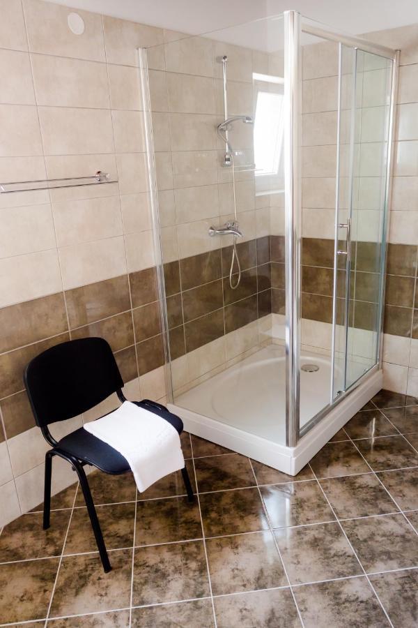 Apartment-Rooms Preka Palit Εξωτερικό φωτογραφία
