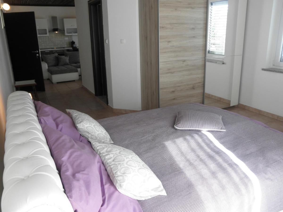 Apartment-Rooms Preka Palit Εξωτερικό φωτογραφία
