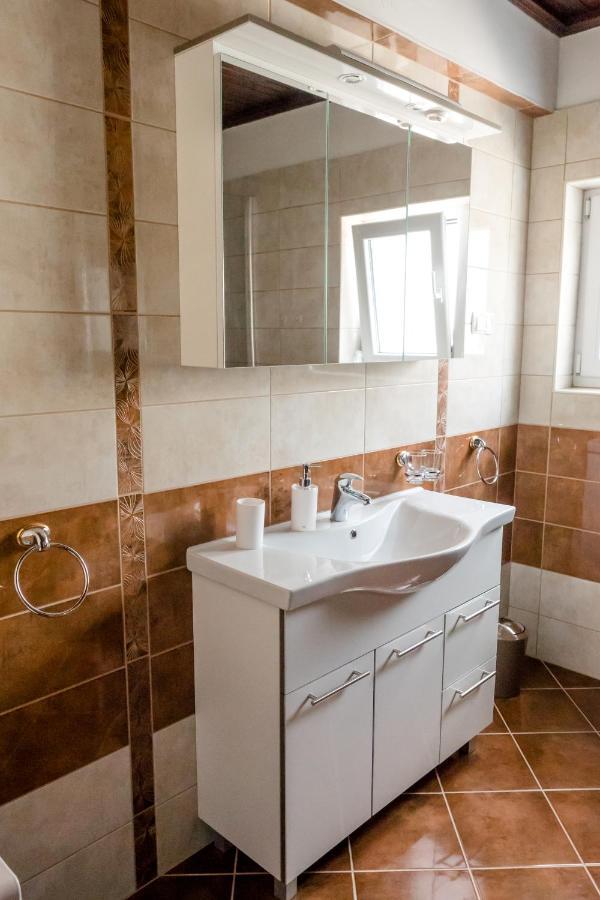 Apartment-Rooms Preka Palit Εξωτερικό φωτογραφία
