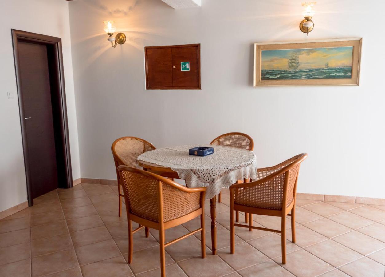 Apartment-Rooms Preka Palit Εξωτερικό φωτογραφία