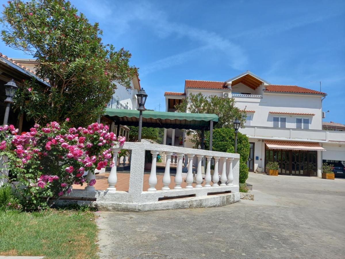 Apartment-Rooms Preka Palit Εξωτερικό φωτογραφία